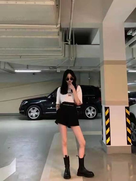 23 spring / summer aw dawang new letter ribbon elastic shorts high waist zipper pleated casual pants wide leg pants women, White;black
23 spring / summer aw dawang new letter ribbon elastic shorts high waist zipper pleated casual pants wide leg pants women, White;black