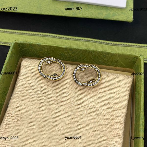 women designer earrings fashion small diamond inlay jewelry brass color ear studs #including box new arrival, Golden;silver
women designer earrings fashion small diamond inlay jewelry brass color ear studs #including box new arrival, Golden;silver