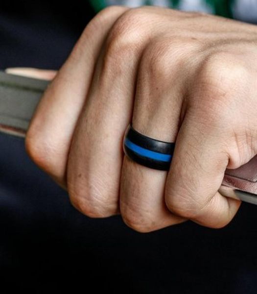 double color silicone wedding rings 8mm 5colors flexible sport band ring for women men comfortable fit lightweigh ring whole4711141, Slivery;golden
double color silicone wedding rings 8mm 5colors flexible sport band ring for women men comfortable fit lightweigh ring whole4711141, Slivery;golden