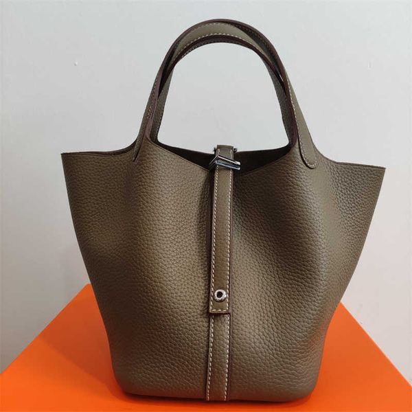 wholesale designer h ormes totes handbags sister xiang is strictly selected vegetable basket tc leather wax thread handbag have logo
wholesale designer h ormes totes handbags sister xiang is strictly selected vegetable basket tc leather wax thread handbag have logo