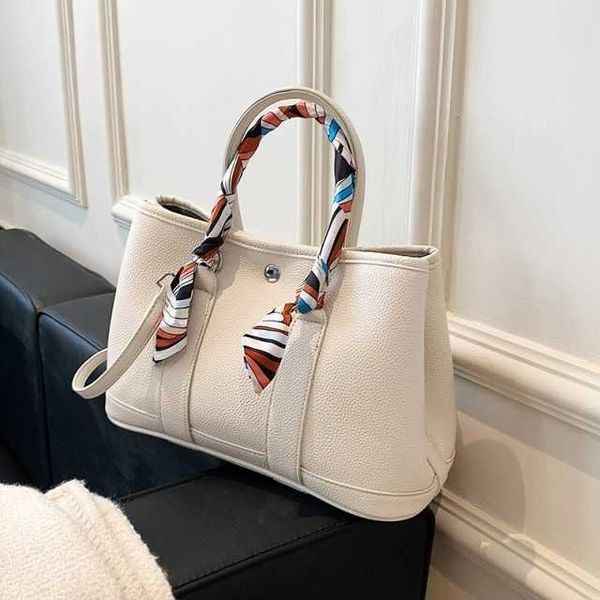 factory wholesale designer h ormes totes handbags baobao womens 2023 summer new niche design litchi grain texture handbag fashion solid colo
factory wholesale designer h ormes totes handbags baobao womens 2023 summer new niche design litchi grain texture handbag fashion solid colo