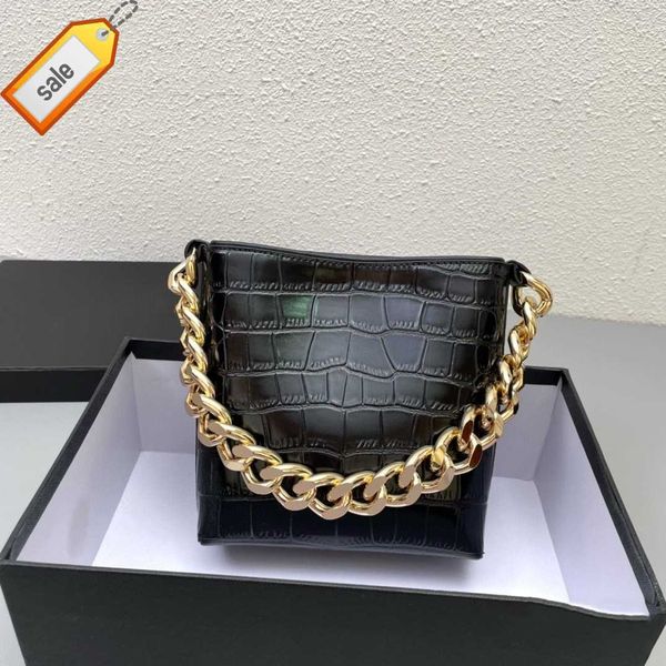 luxury designer bags handbag shoulder crossbody bags tote woman's bucket bag new fashion texture messenger bag multifunctional envelope
luxury designer bags handbag shoulder crossbody bags tote woman's bucket bag new fashion texture messenger bag multifunctional envelope