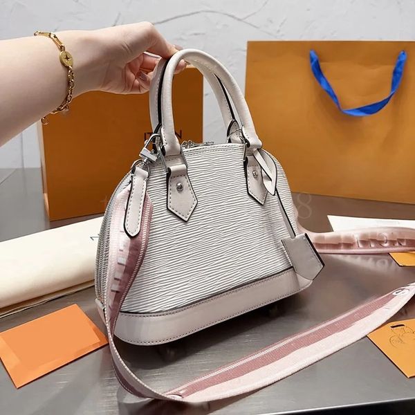 designer shell bag women's shoulder handbag luxury crossbody bag plaid bag size 23.5*17.5*11.5cm black purse bag luxury makeup bag
designer shell bag women's shoulder handbag luxury crossbody bag plaid bag size 23.5*17.5*11.5cm black purse bag luxury makeup bag