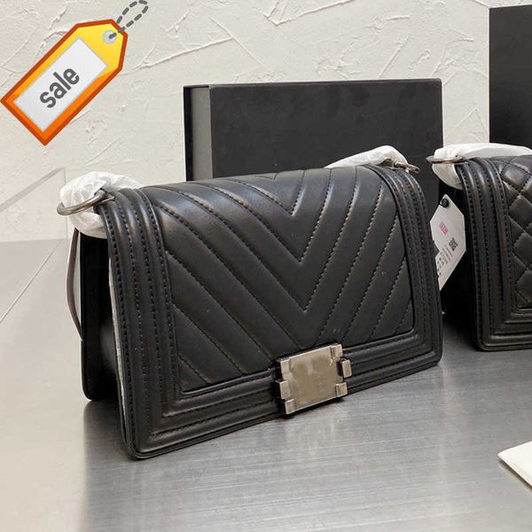 women's brand designers shoulder bags classic fashion clamshell texture leather crossbody bag gold and silver hardware chain envelope b
women's brand designers shoulder bags classic fashion clamshell texture leather crossbody bag gold and silver hardware chain envelope b