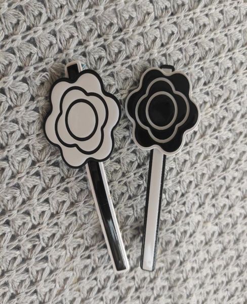 camellia hair clips smart fashion engraved c mark accessories acrylic party gift with paper card3818086, Slivery;golden
camellia hair clips smart fashion engraved c mark accessories acrylic party gift with paper card3818086, Slivery;golden
