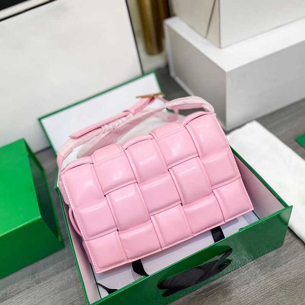 2023 new style summer woven bag shoulder purses designer woman handbag fashion square casset crossbody bags lady pink brown messenger flap 2
2023 new style summer woven bag shoulder purses designer woman handbag fashion square casset crossbody bags lady pink brown messenger flap 2