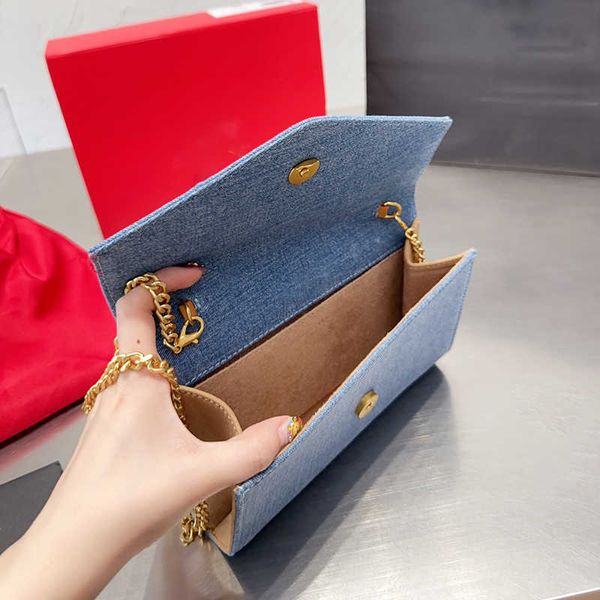 denim bag designer messenger bag chain crossbody womens luxury handbag fashion gold letter print shouler bags lady wallet 230627
denim bag designer messenger bag chain crossbody womens luxury handbag fashion gold letter print shouler bags lady wallet 230627