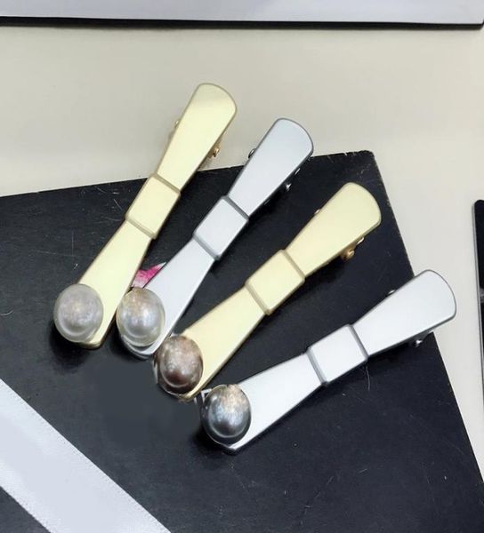 7x13cm 4color network celebrity wiredrawn butterfly knot pearl clip claw clamp wigs hairpiece hair accessories vip gift 4pcslo4100229, Slivery;golden
7x13cm 4color network celebrity wiredrawn butterfly knot pearl clip claw clamp wigs hairpiece hair accessories vip gift 4pcslo4100229, Slivery;golden
