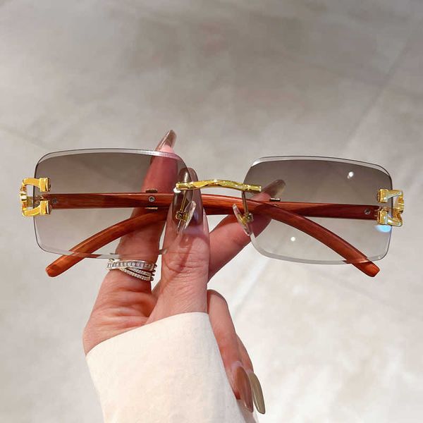 wholesale of sunglasses new with borderless wood pattern leopard head anti radiation trend street shooting gradient color advanced sense sun, White;black
wholesale of sunglasses new with borderless wood pattern leopard head anti radiation trend street shooting gradient color advanced sense sun, White;black
