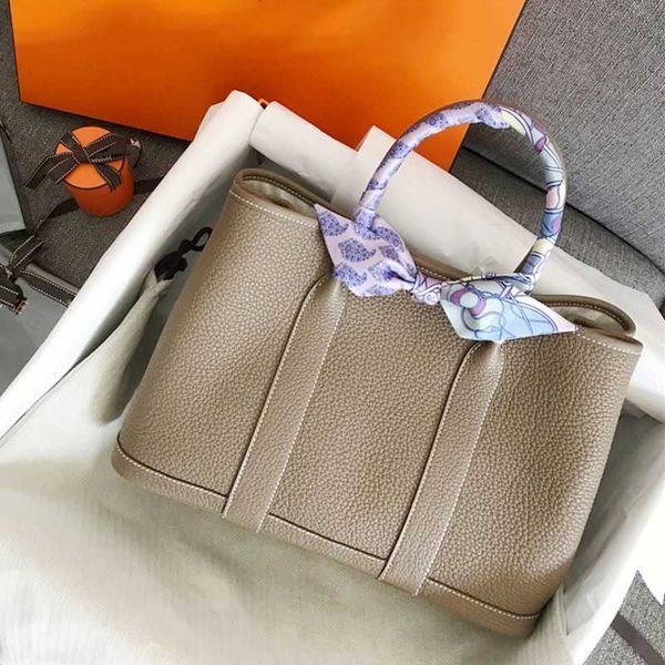 factory wholesale designer h ormes totes handbags bag womens spring and summer 2023 new chaowang red litchi pattern garden large capacity ha
factory wholesale designer h ormes totes handbags bag womens spring and summer 2023 new chaowang red litchi pattern garden large capacity ha