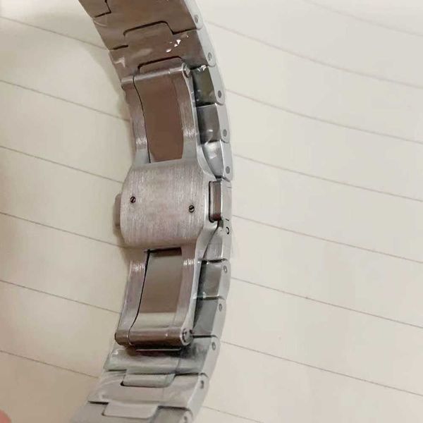 watches 40mm square / 35mm blue mechanical case and fashion mens male, Slivery;golden
watches 40mm square / 35mm blue mechanical case and fashion mens male, Slivery;golden