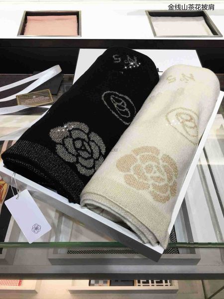 luxury winter cashmere scarf fine print for women brand designers soft and thick warm fashion wool long shawl wrap above 300g 62x195cm, Blue;gray
luxury winter cashmere scarf fine print for women brand designers soft and thick warm fashion wool long shawl wrap above 300g 62x195cm, Blue;gray