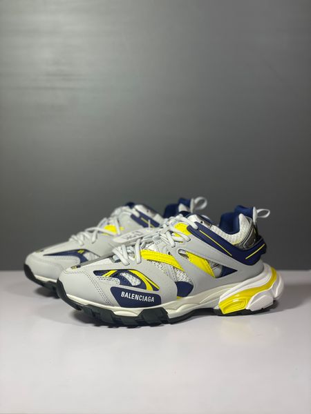 2023 winter arrival womens and mens track new designer beautiful sneaker casual designer shoes - quality womens and mens eu size 35-46 shoe, Red;white
2023 winter arrival womens and mens track new designer beautiful sneaker casual designer shoes - quality womens and mens eu size 35-46 shoe, Red;white