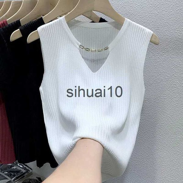 women's t-shirt chic chain tank v-neck design sleeveless camisole knitted fashion loose summer women's aesthetic clothing j230627, White
women's t-shirt chic chain tank v-neck design sleeveless camisole knitted fashion loose summer women's aesthetic clothing j230627, White