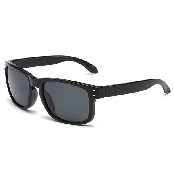 sunglasses polarized square metre nail oak sports fashion men's and women's glasses, White;black
sunglasses polarized square metre nail oak sports fashion men's and women's glasses, White;black