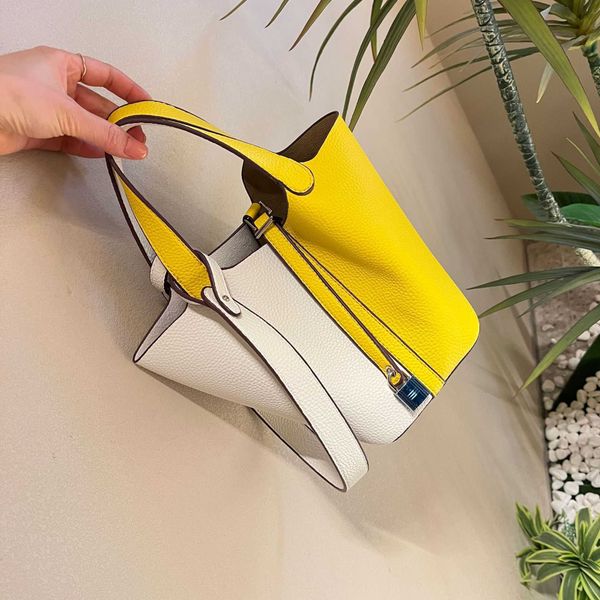 wholesale designer h ormes totes handbags 2023 new handbag women's bucket bag summer simulated leather crossbody colored vegetable bask
wholesale designer h ormes totes handbags 2023 new handbag women's bucket bag summer simulated leather crossbody colored vegetable bask