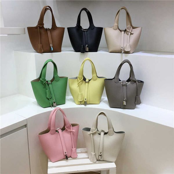 wholesale designer h ormes totes handbags small dirty cabinet 2023 summer shopping mall same soft leather texture vegetable basket portable
wholesale designer h ormes totes handbags small dirty cabinet 2023 summer shopping mall same soft leather texture vegetable basket portable
