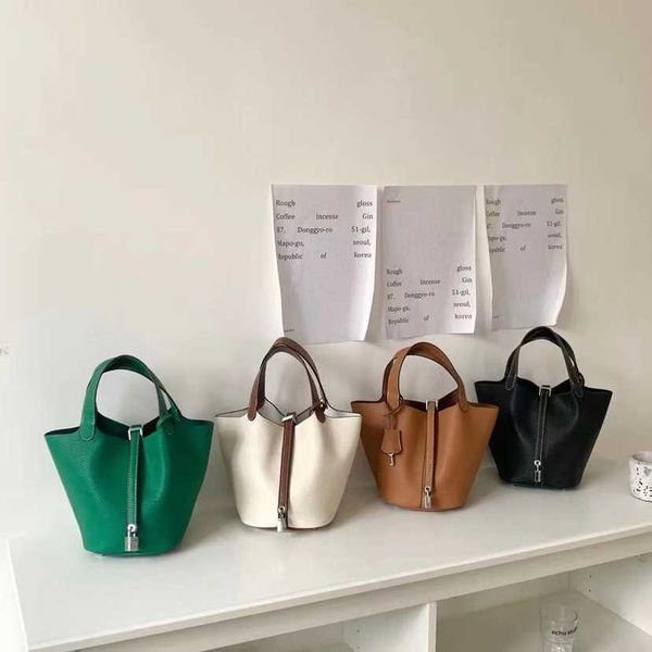 wholesale designer h ormes totes handbags french niche new product basket color contrast handbag bucket bag fashion korean version shoulder
wholesale designer h ormes totes handbags french niche new product basket color contrast handbag bucket bag fashion korean version shoulder