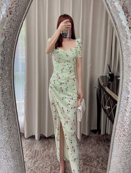 auth s-elf portrait floral green square neck high waist long dress short sleeve dress, Black;gray
auth s-elf portrait floral green square neck high waist long dress short sleeve dress, Black;gray