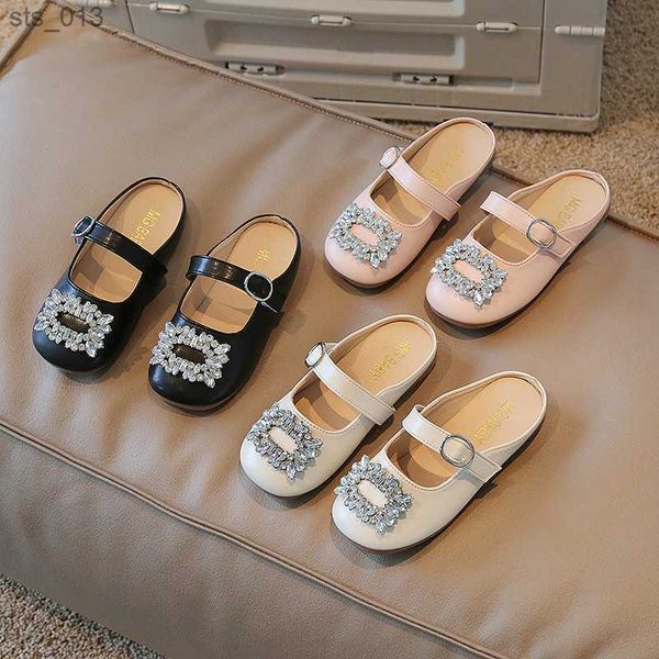 girl' slippers diamante cover toe summer luxury children sliders 26-36 three colors stylish slip-on beautiful kids flat shoes l230518, Black;grey
girl' slippers diamante cover toe summer luxury children sliders 26-36 three colors stylish slip-on beautiful kids flat shoes l230518, Black;grey