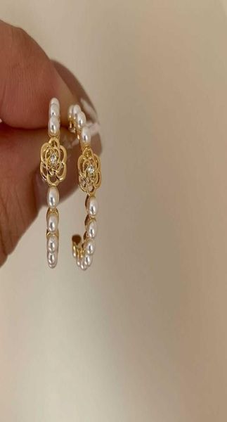 temperament camellia earrings french retro pearl flower earrings female s925 silver earrings female luxurys designers jewelry6785269, Golden;silver
temperament camellia earrings french retro pearl flower earrings female s925 silver earrings female luxurys designers jewelry6785269, Golden;silver