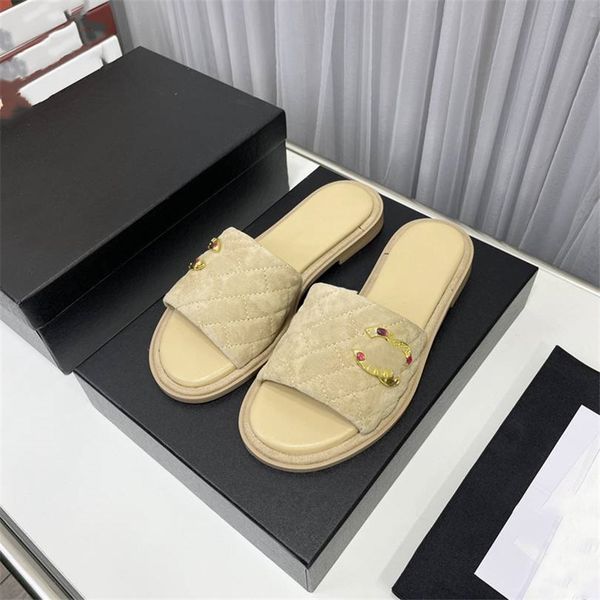 fashion slippers 2023 channel luxury design summer men's and women's flats thick soled leather rubber lettering logo casual cartoo, Black
fashion slippers 2023 channel luxury design summer men's and women's flats thick soled leather rubber lettering logo casual cartoo, Black