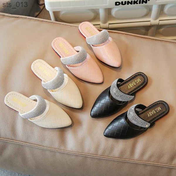 girl' slippers pu leather trendy solid color 26-35 children sliders pointed toe luxury slip-on elegant summer kids sandals l230518, Black;grey
girl' slippers pu leather trendy solid color 26-35 children sliders pointed toe luxury slip-on elegant summer kids sandals l230518, Black;grey