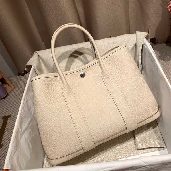 factory wholesale designer h ormes totes handbags new leather womens bag litchi pattern handmade wax thread garden single shoulder messenger
factory wholesale designer h ormes totes handbags new leather womens bag litchi pattern handmade wax thread garden single shoulder messenger