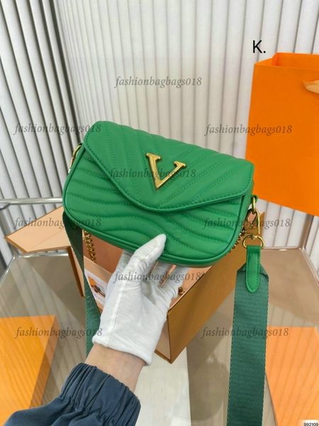 new wave multi pochette quilted leather shoulder bag desginer women's 2 in 1 purse luxurys crossbody with removable coin purse wide str
new wave multi pochette quilted leather shoulder bag desginer women's 2 in 1 purse luxurys crossbody with removable coin purse wide str