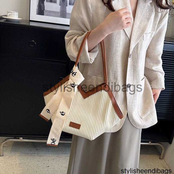 luxury brand designer handbag summer new high capacity nylon small fashion handheld women's premium one shoulder tote bag stylisheendib
luxury brand designer handbag summer new high capacity nylon small fashion handheld women's premium one shoulder tote bag stylisheendib
