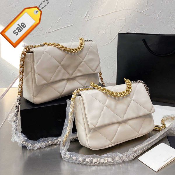 women's brand designers shoulder bags leather classic clamshell crossbody bag fashion portable double chain interwoven tote bag factory
women's brand designers shoulder bags leather classic clamshell crossbody bag fashion portable double chain interwoven tote bag factory