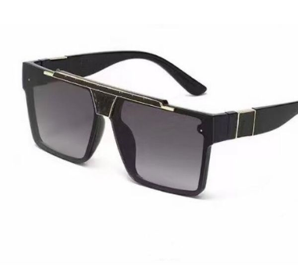 fashion designer sunglasses mens woman luxury eyeglasses travel sunglasses multi color radiation resistant sunglasses uv400 goggle with box, White;black
fashion designer sunglasses mens woman luxury eyeglasses travel sunglasses multi color radiation resistant sunglasses uv400 goggle with box, White;black