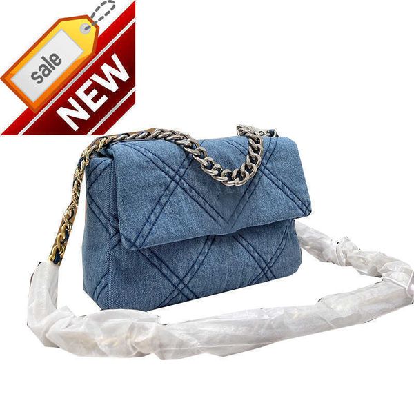 brand designers shoulder bags 2023 fashion two-tone classic clamshell texture metal chain handbag portable cross-body factory direct sales
brand designers shoulder bags 2023 fashion two-tone classic clamshell texture metal chain handbag portable cross-body factory direct sales
