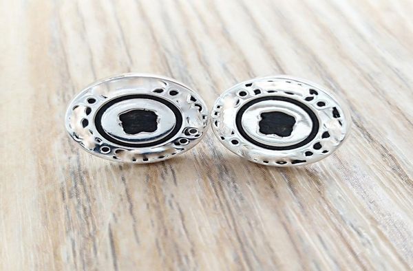 silver buttons earrings stud bear jewelry 925 sterling fits european jewelry style gift andy jewel 6174135008966538, Golden;silver
silver buttons earrings stud bear jewelry 925 sterling fits european jewelry style gift andy jewel 6174135008966538, Golden;silver