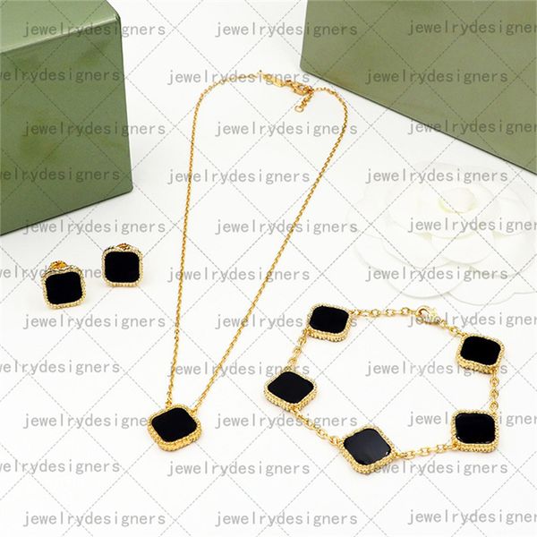 designer necklace 4 leaf clover necklaces women chain silver gold jewelry no fading fashion classics couple thanksgiving mother sisters part
designer necklace 4 leaf clover necklaces women chain silver gold jewelry no fading fashion classics couple thanksgiving mother sisters part