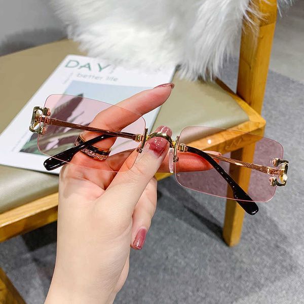 wholesale of sunglasses new rimless rectangle sunglasses men brand design metal fashion square sun glasses for women frameless uv400, White;black
wholesale of sunglasses new rimless rectangle sunglasses men brand design metal fashion square sun glasses for women frameless uv400, White;black