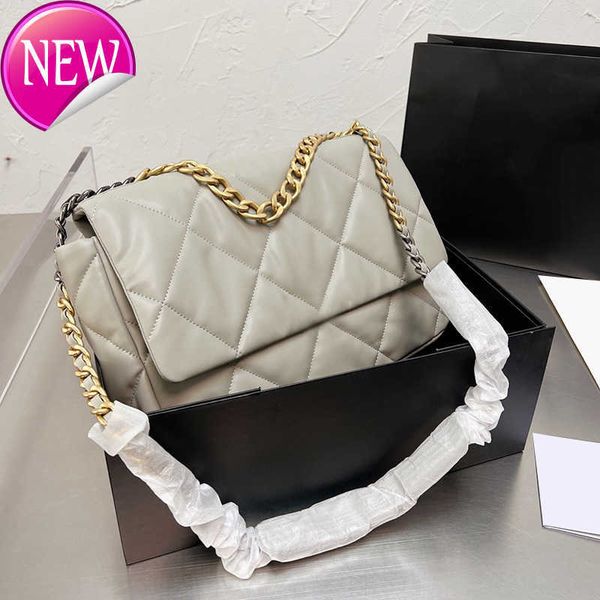 women's brand designers handbags shoulder bags tote 2023 new textured leather envelope bag portable fashion gold metal chain crossbody
women's brand designers handbags shoulder bags tote 2023 new textured leather envelope bag portable fashion gold metal chain crossbody
