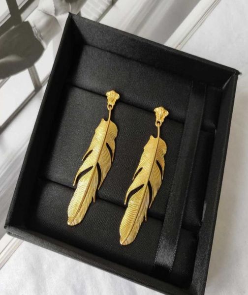 vintage head of european and american wind gold feather earrings luxury custom brass plated s925 silver needle earrings5998979, Slivery;golden
vintage head of european and american wind gold feather earrings luxury custom brass plated s925 silver needle earrings5998979, Slivery;golden