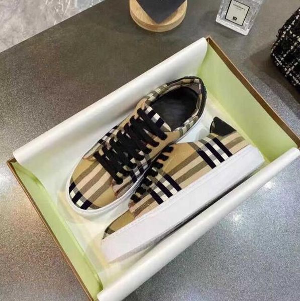 2023 designer shoes female sneakers black and white denim plaid rubber sneakers male sneakers retro striped sneakers luxury fabric cotton ca
2023 designer shoes female sneakers black and white denim plaid rubber sneakers male sneakers retro striped sneakers luxury fabric cotton ca