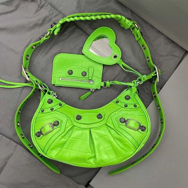 half fashion rivet moon motorcycle bag designer le cagole luxury womens mens pochette genuine leather tote shoulder crossbody famous zipper
half fashion rivet moon motorcycle bag designer le cagole luxury womens mens pochette genuine leather tote shoulder crossbody famous zipper