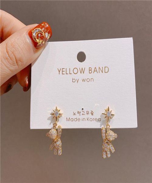 s925 post silver needle earring with fashion diamond cute bear korea style and 081379, Golden;silver
s925 post silver needle earring with fashion diamond cute bear korea style and 081379, Golden;silver