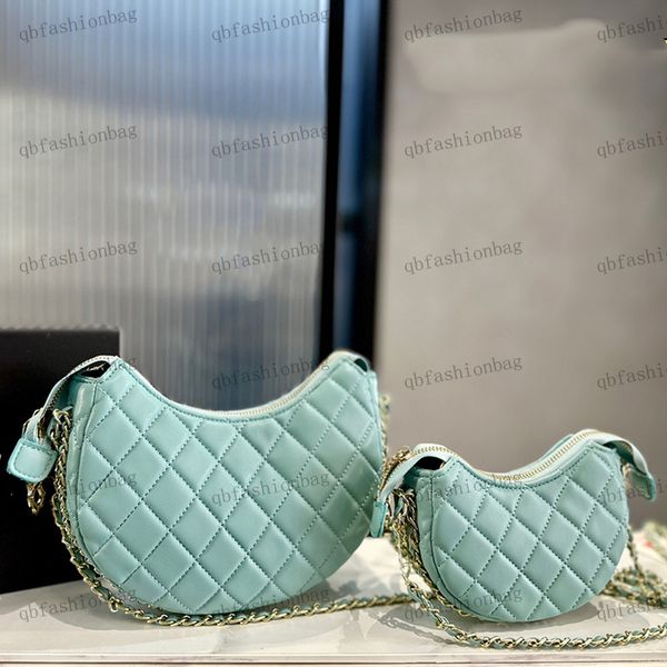 designer womens shoulder bag crescent bag hardware metal small pendant matelasse chain skew bags handbag leather diamond plaid mini cosmetic
designer womens shoulder bag crescent bag hardware metal small pendant matelasse chain skew bags handbag leather diamond plaid mini cosmetic