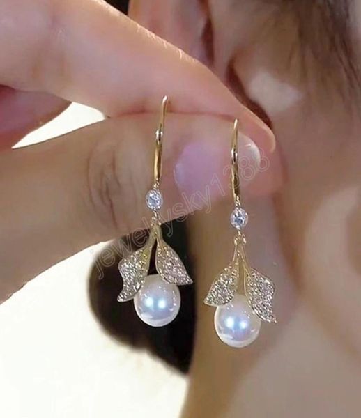 korean light luxury crystal leaves pearl dangle earring for women exquisite zircon leaf tassel earring party wedding jewelry5083619, Silver
korean light luxury crystal leaves pearl dangle earring for women exquisite zircon leaf tassel earring party wedding jewelry5083619, Silver