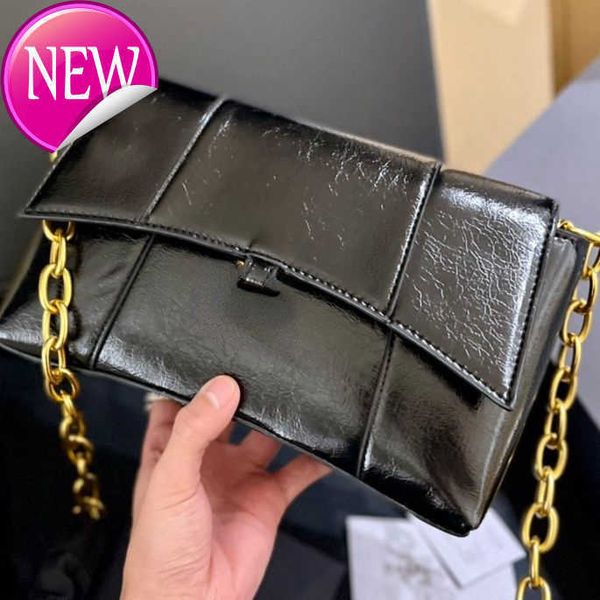 women's brand designer shoulder bags tote 2023 new hourglass texture leather wax chain stitching solid color shoulders messenger bag fa
women's brand designer shoulder bags tote 2023 new hourglass texture leather wax chain stitching solid color shoulders messenger bag fa