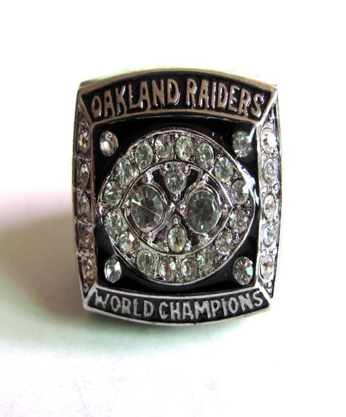 1980 oakland r a i d e r s football world championship ring whole 6244512, Golden;silver
1980 oakland r a i d e r s football world championship ring whole 6244512, Golden;silver