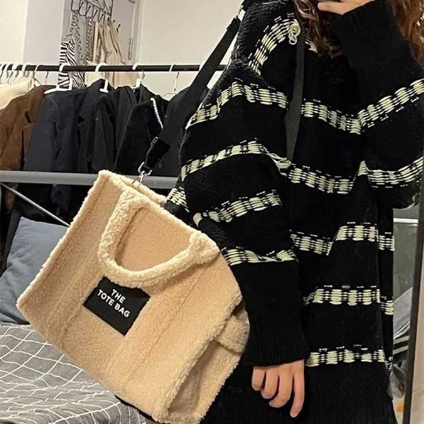 hiatus autumn and winter new curly plush tote bag large capacity student commuter bag wide shoulder belt one shoulder crossbody bag 908m 908
hiatus autumn and winter new curly plush tote bag large capacity student commuter bag wide shoulder belt one shoulder crossbody bag 908m 908