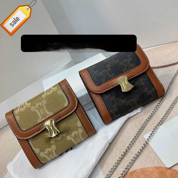 brand designer change purse card pack handbag sarin embroidered women's purse can cross zero wallet three-fold original foreign trade w
brand designer change purse card pack handbag sarin embroidered women's purse can cross zero wallet three-fold original foreign trade w