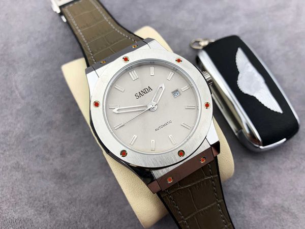 u1 mens 2023 automatic gold mechanical watches women dress full sapphire waterproof couples wristwatches fashion, Slivery;golden
u1 mens 2023 automatic gold mechanical watches women dress full sapphire waterproof couples wristwatches fashion, Slivery;golden