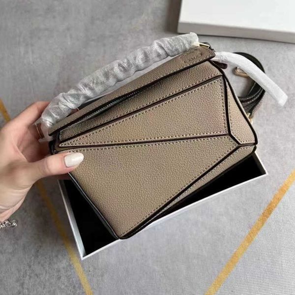 r puzzles women's shoulder handbag lowe fashion brand real geometry leather wallet multi-functional patchwork crossbody bag
r puzzles women's shoulder handbag lowe fashion brand real geometry leather wallet multi-functional patchwork crossbody bag