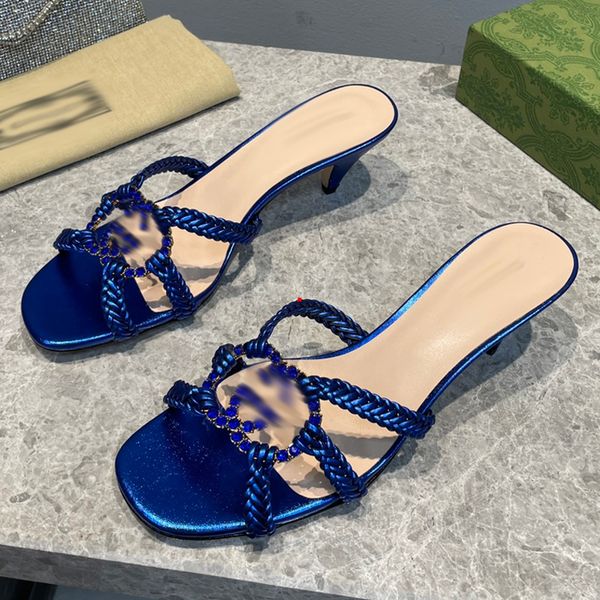 2023 fashion designer sandals jelly sandal women sandal rubber slippers chunky high heels crystal slipper thick bottom scuffs platform mules, Black
2023 fashion designer sandals jelly sandal women sandal rubber slippers chunky high heels crystal slipper thick bottom scuffs platform mules, Black